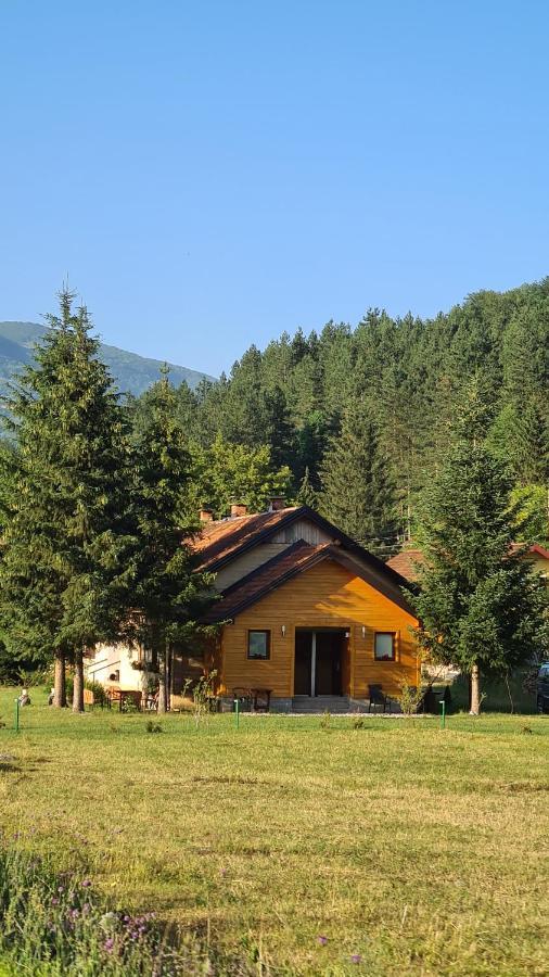 Apartmani Sarovic Tjentiste Exterior foto